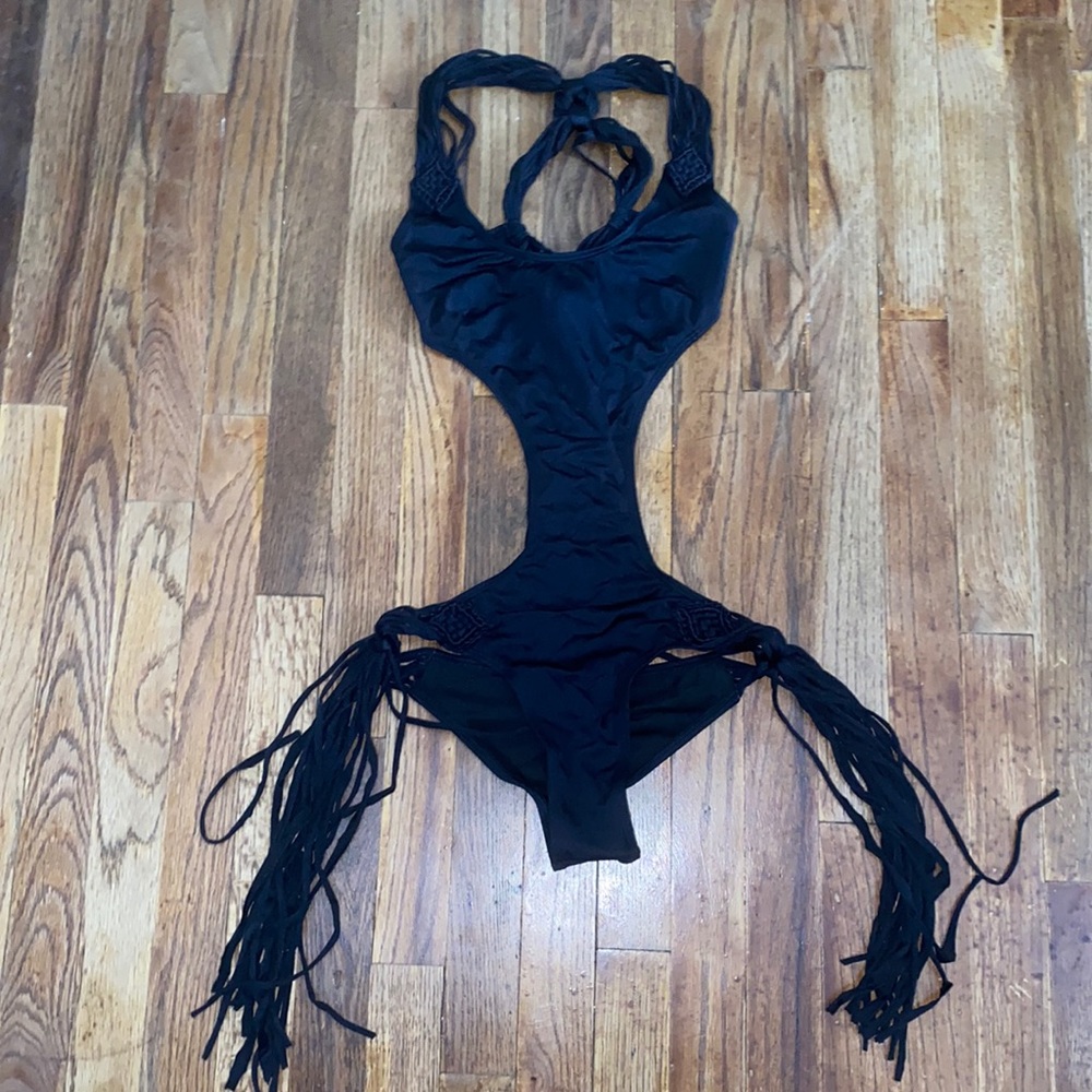 Victoria Secret Black whole piece swimsuit